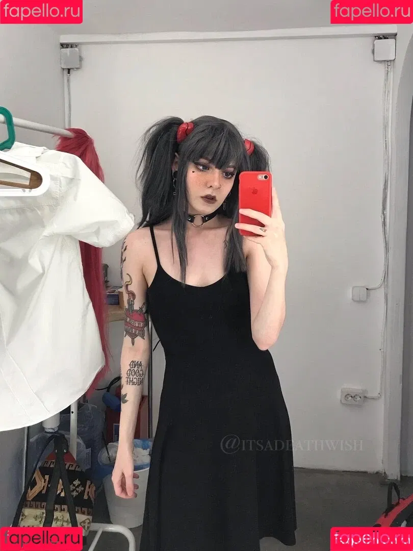 itsadeathwish Onlyfans Photo Gallery 