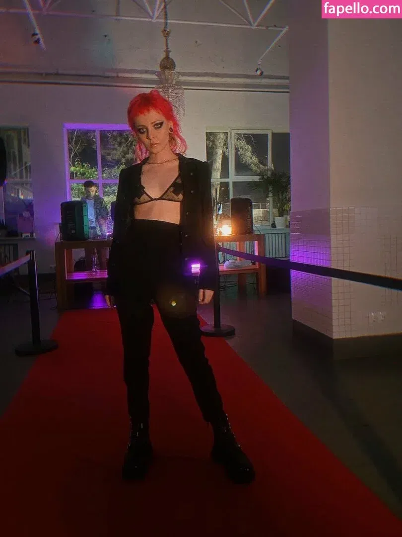 itsadeathwish Onlyfans Photo Gallery 