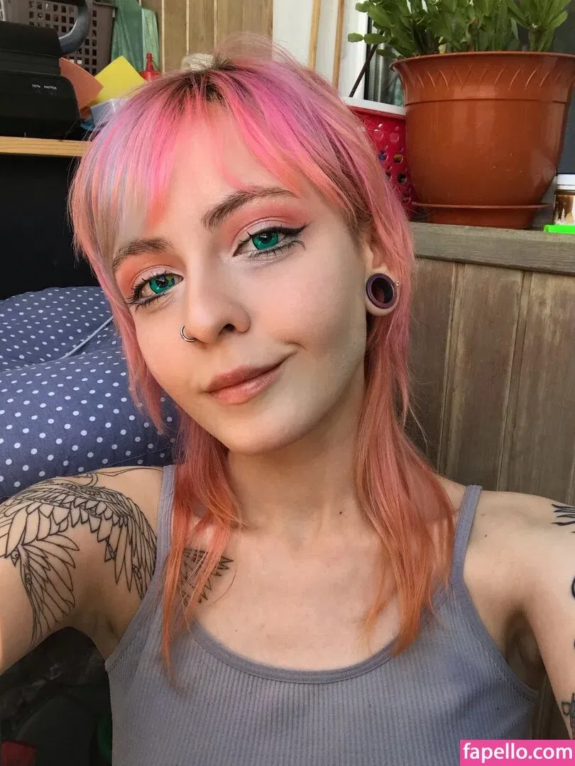 itsadeathwish Onlyfans Photo Gallery 