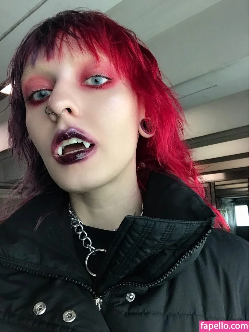 itsadeathwish Onlyfans Photo Gallery 