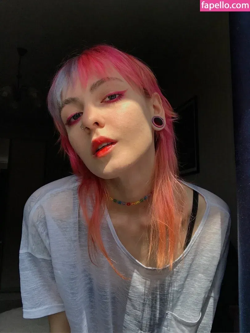 itsadeathwish Onlyfans Photo Gallery 