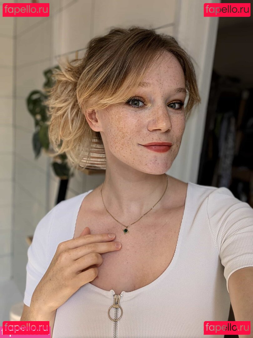 Queen Arina / arina_sofia145 / queenarina Onlyfans Photo Gallery 