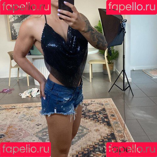 Biker Biddie Onlyfans Photo Gallery 