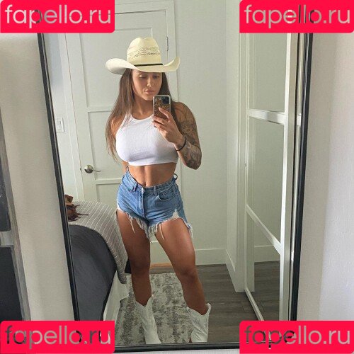 Biker Biddie Onlyfans Photo Gallery 