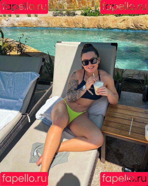 Biker Biddie Onlyfans Photo Gallery 