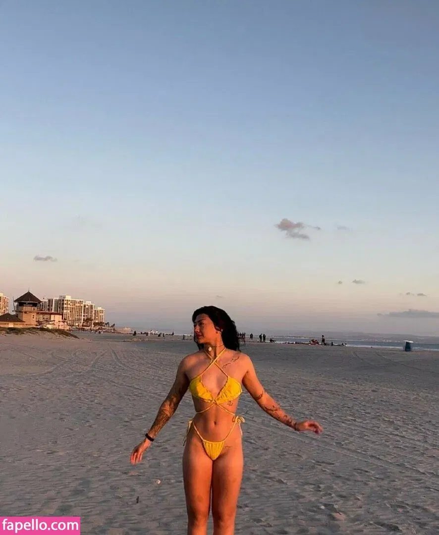 itsrumoon Onlyfans Photo Gallery 