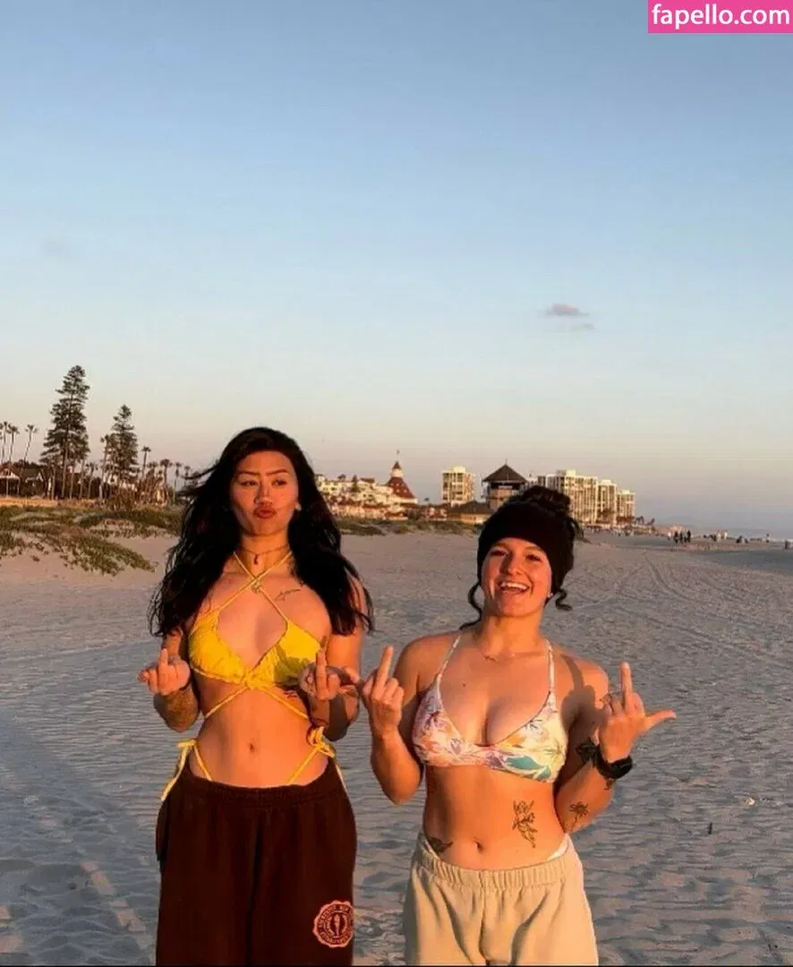 itsrumoon Onlyfans Photo Gallery 