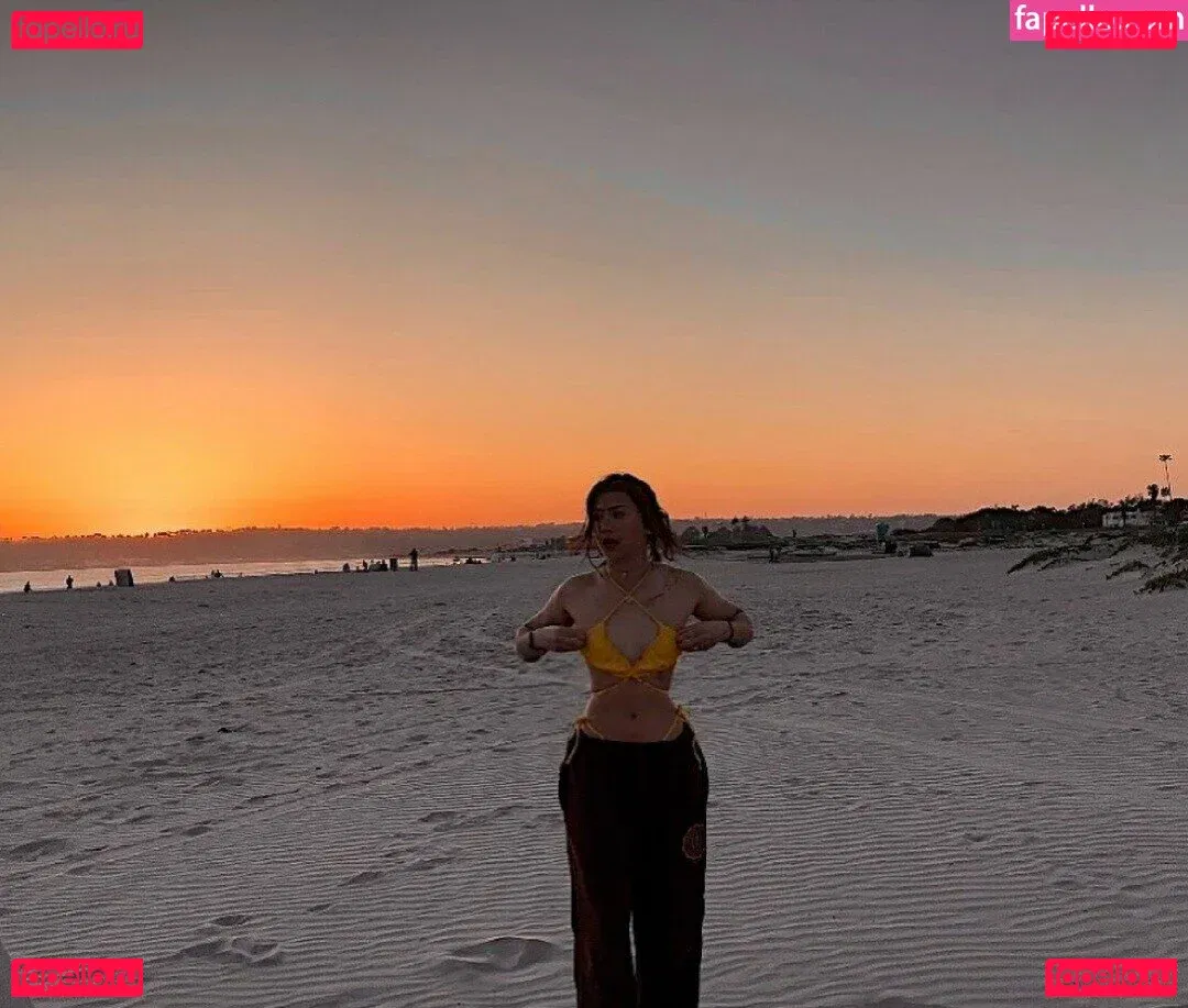 itsrumoon Onlyfans Photo Gallery 