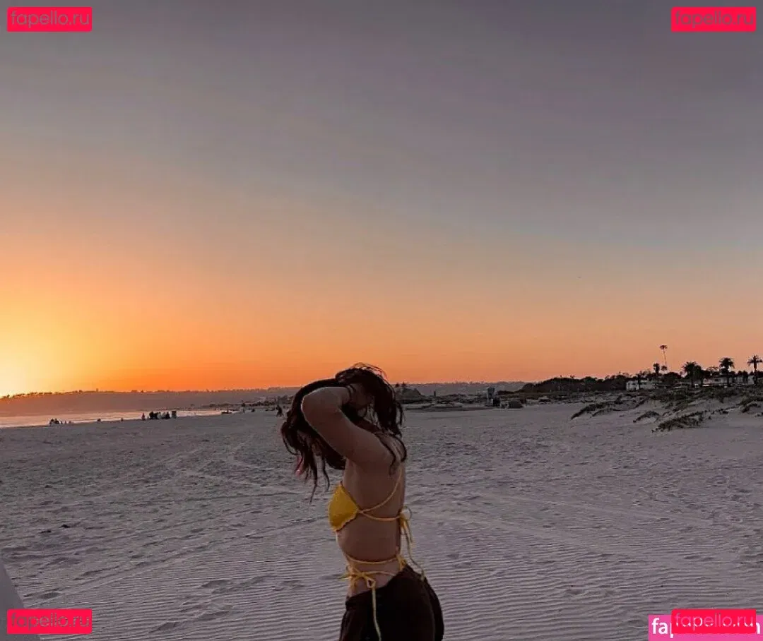 itsrumoon Onlyfans Photo Gallery 