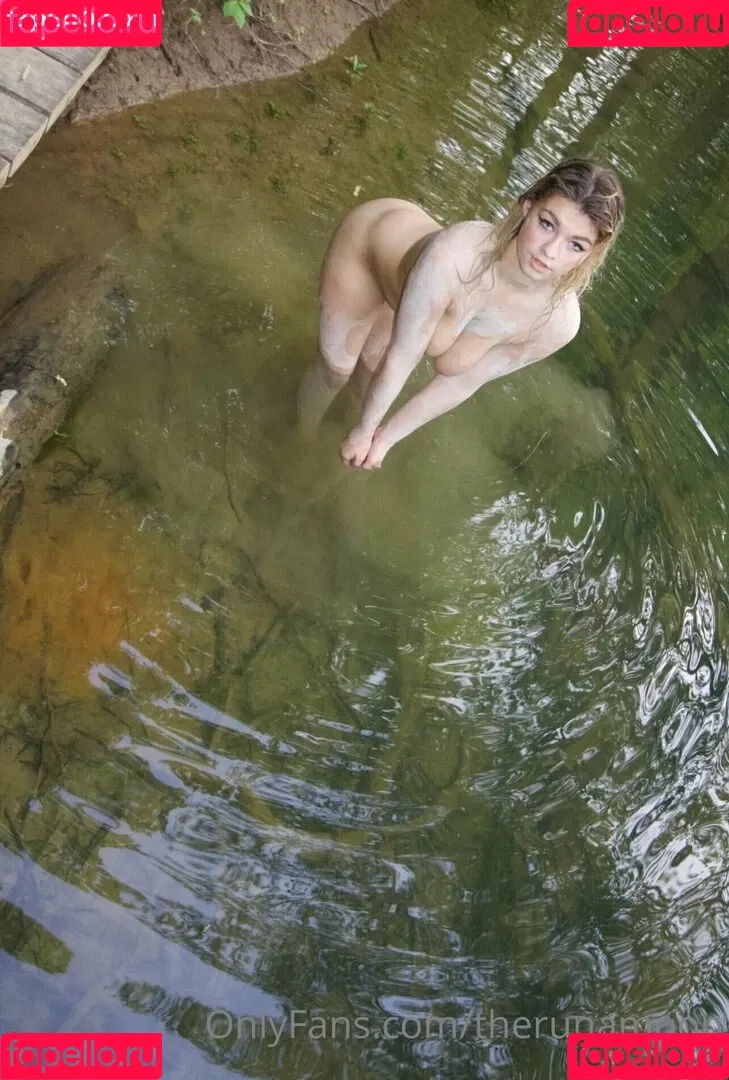 itsrumoon Onlyfans Photo Gallery 