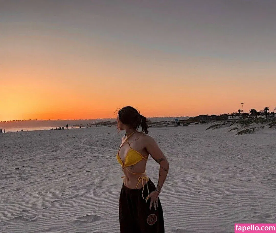 itsrumoon Onlyfans Photo Gallery 