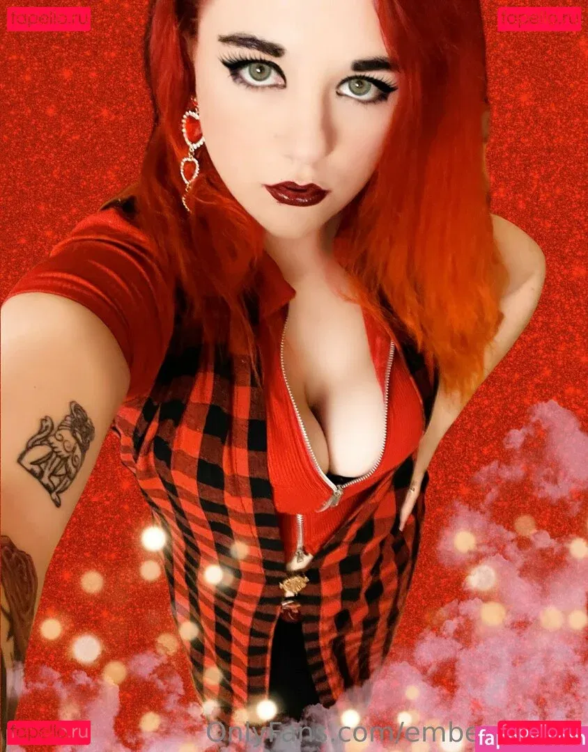 embergemini Onlyfans Photo Gallery 