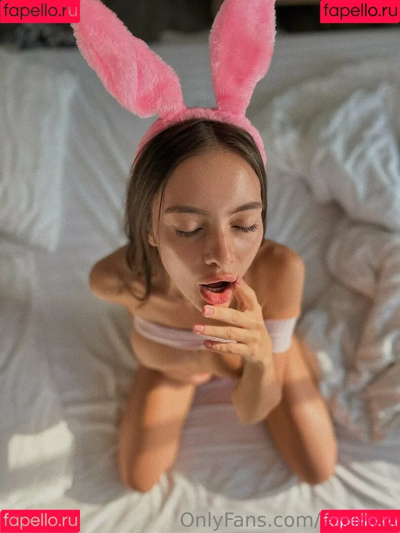 SolaZola Onlyfans Photo Gallery 