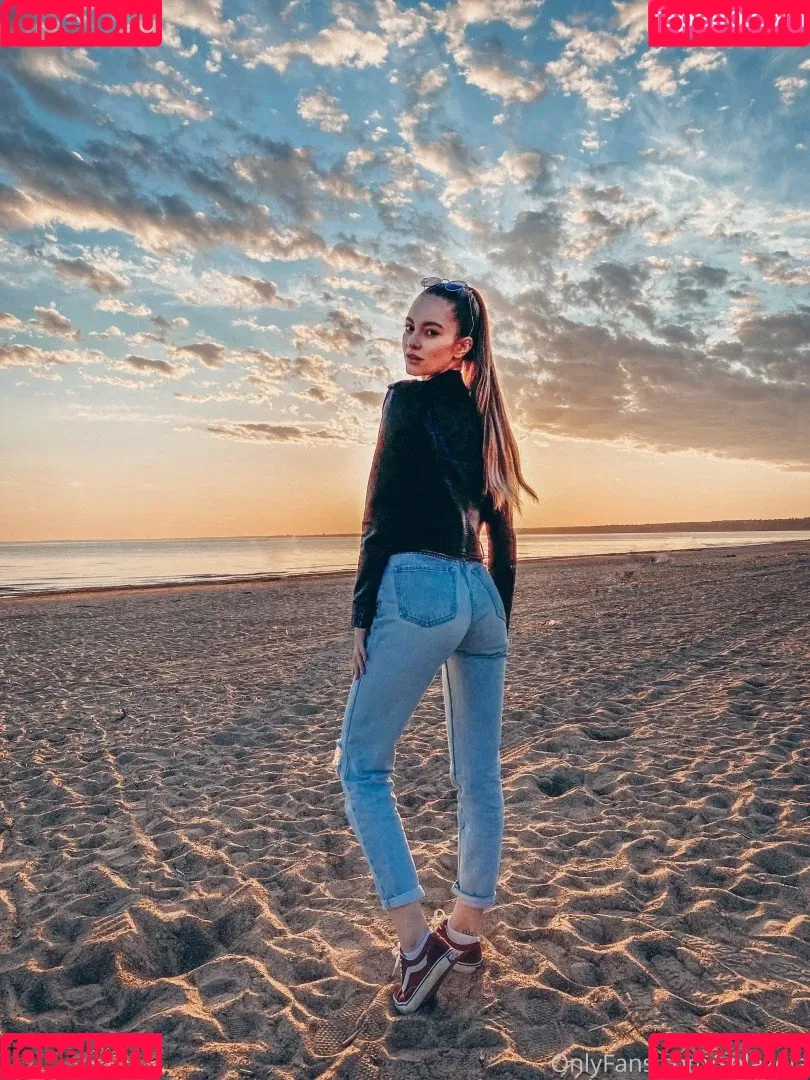 SolaZola Onlyfans Photo Gallery 