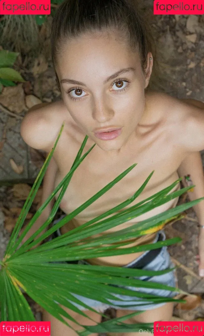 SolaZola Onlyfans Photo Gallery 