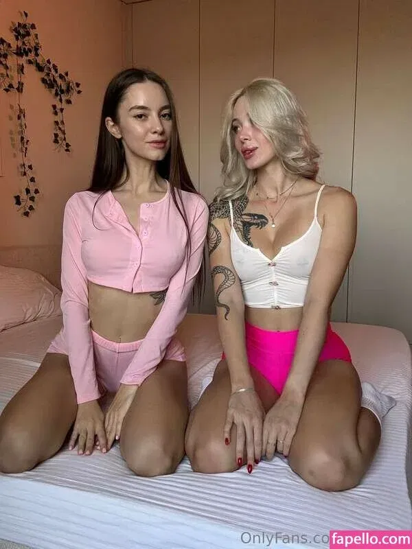 SolaZola Onlyfans Photo Gallery 