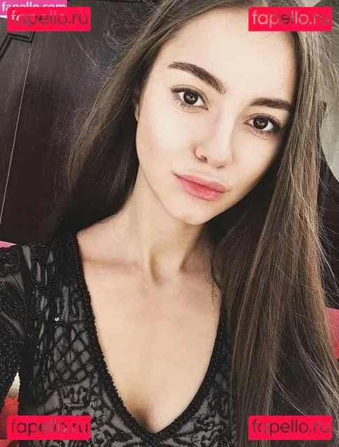 SolaZola Onlyfans Photo Gallery 