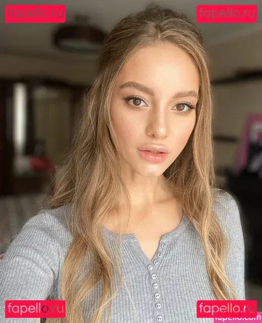 SolaZola Onlyfans Photo Gallery 