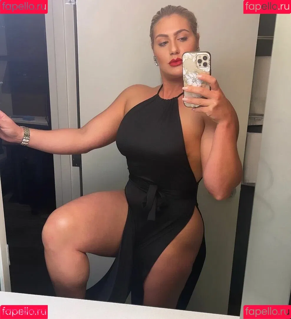 Dr Colette Larsen Onlyfans Photo Gallery 