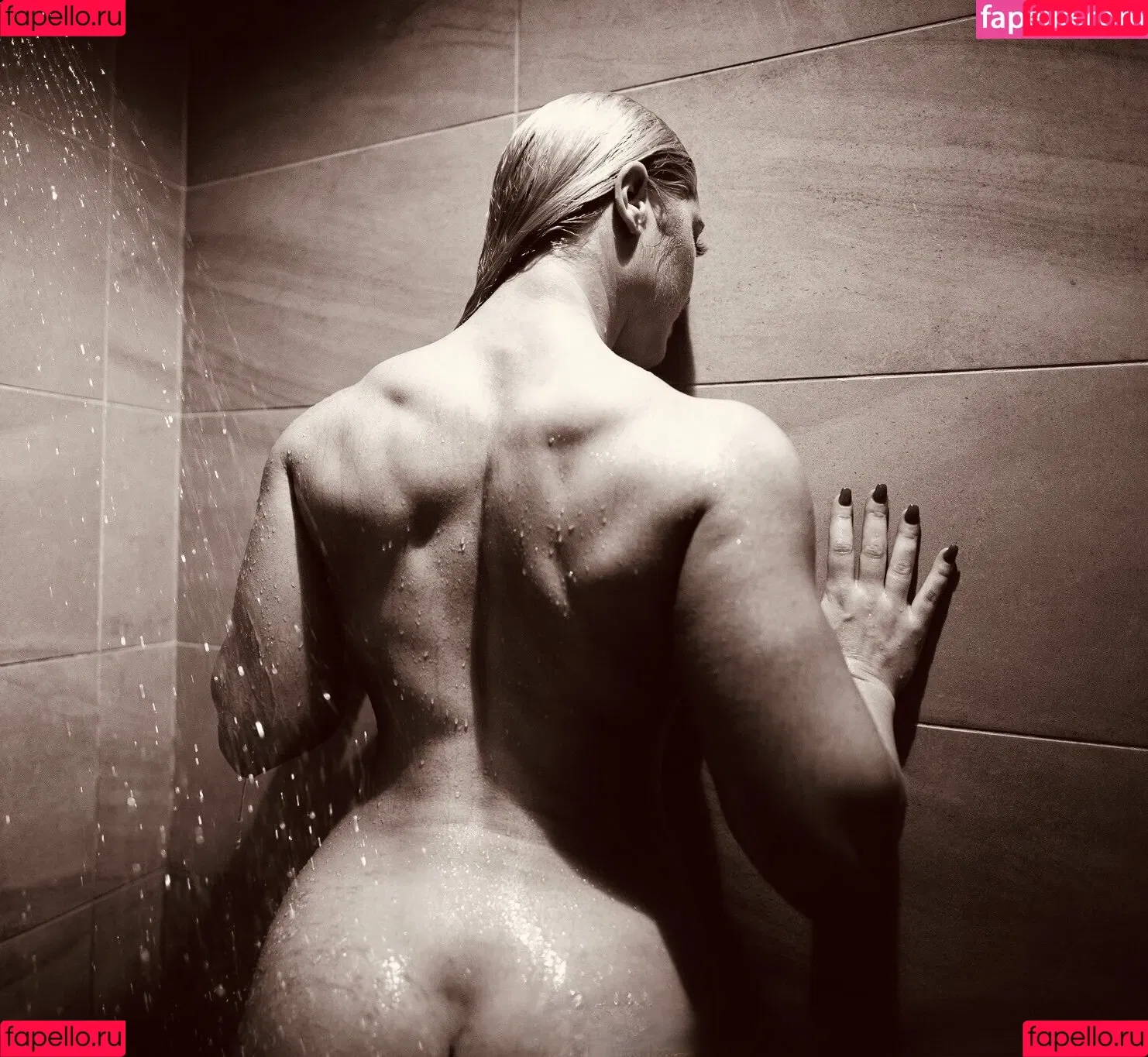 Dr Colette Larsen Onlyfans Photo Gallery 