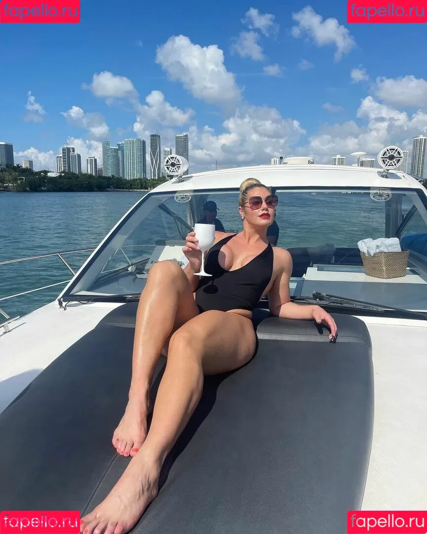 Dr Colette Larsen Onlyfans Photo Gallery 