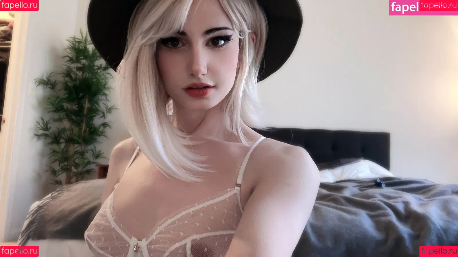 Kalindra Chan Onlyfans Photo Gallery 