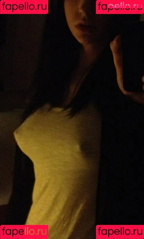 Kalindra Chan Onlyfans Photo Gallery 