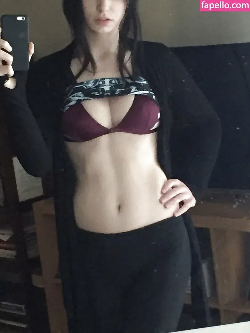 Kalindra Chan Onlyfans Photo Gallery 