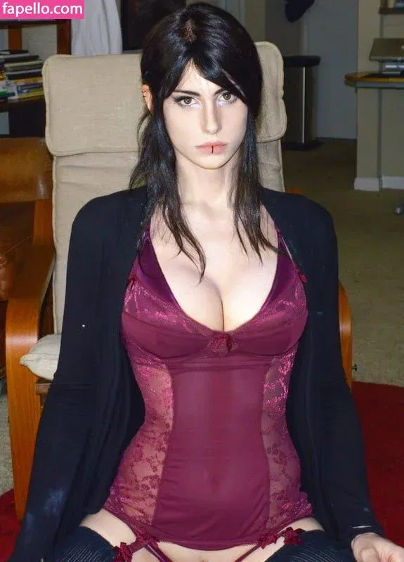 Kalindra Chan Onlyfans Photo Gallery 