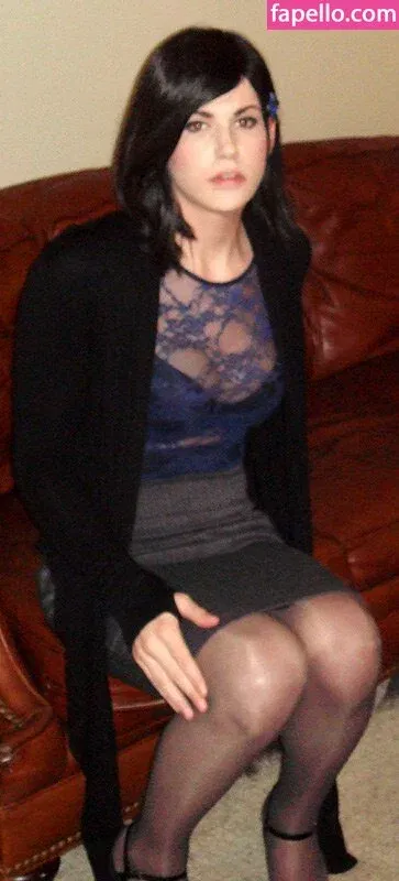 Kalindra Chan Onlyfans Photo Gallery 