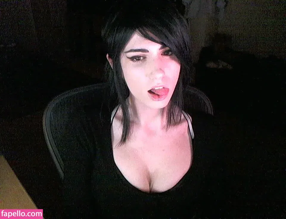 Kalindra Chan Onlyfans Photo Gallery 