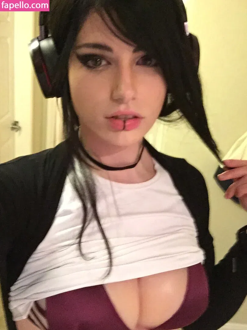 Kalindra Chan Onlyfans Photo Gallery 