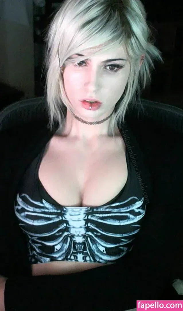 Kalindra Chan Onlyfans Photo Gallery 