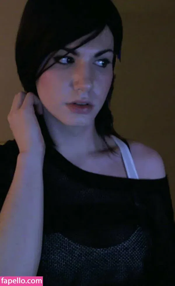 Kalindra Chan Onlyfans Photo Gallery 