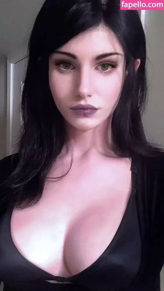 Kalindra Chan Onlyfans Photo Gallery 