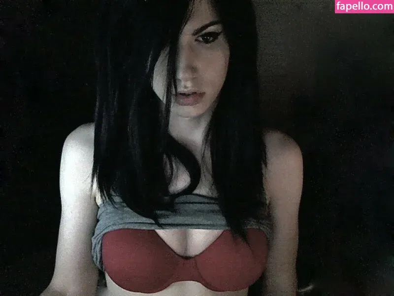 Kalindra Chan Onlyfans Photo Gallery 