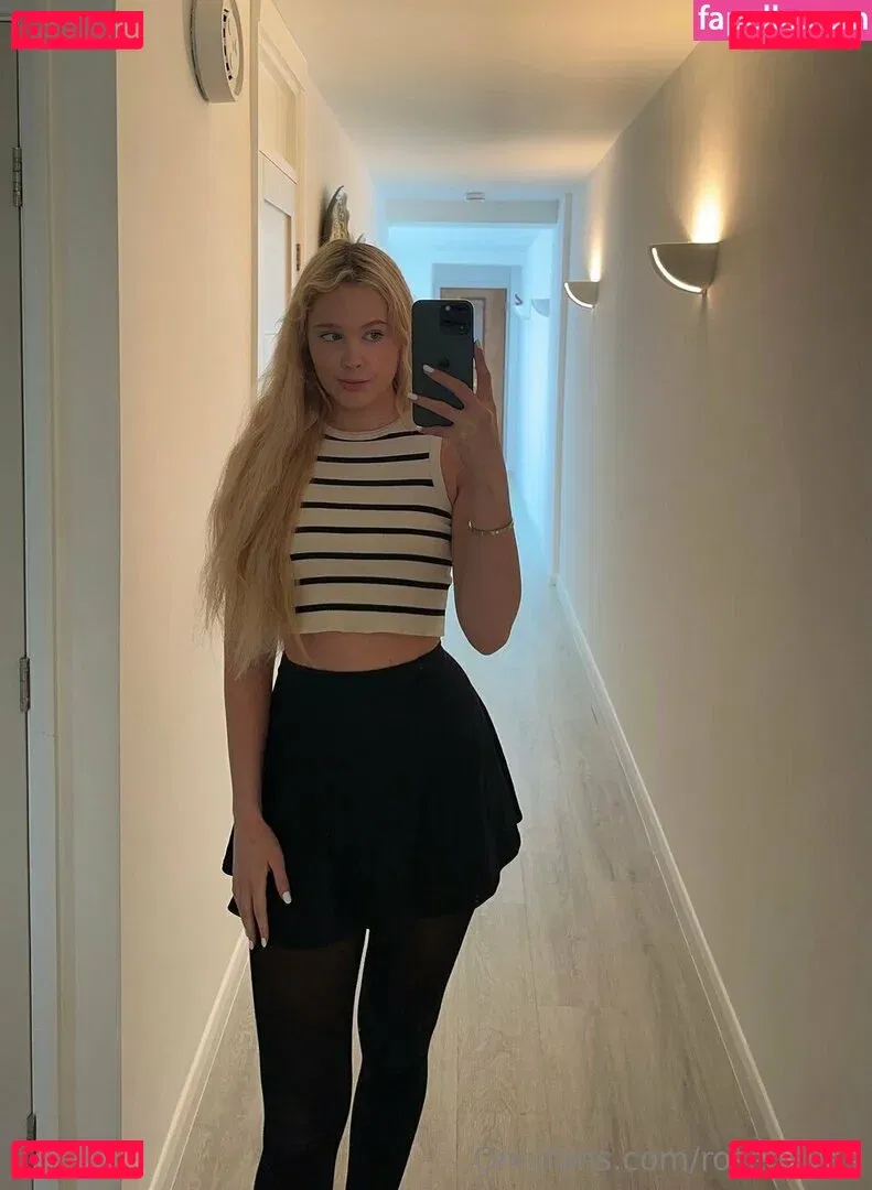 yourbabygirllxoxo Onlyfans Photo Gallery 