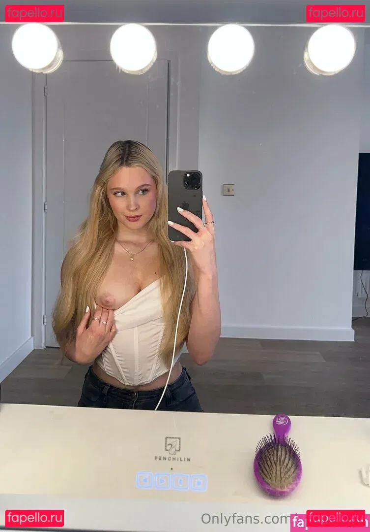 yourbabygirllxoxo Onlyfans Photo Gallery 