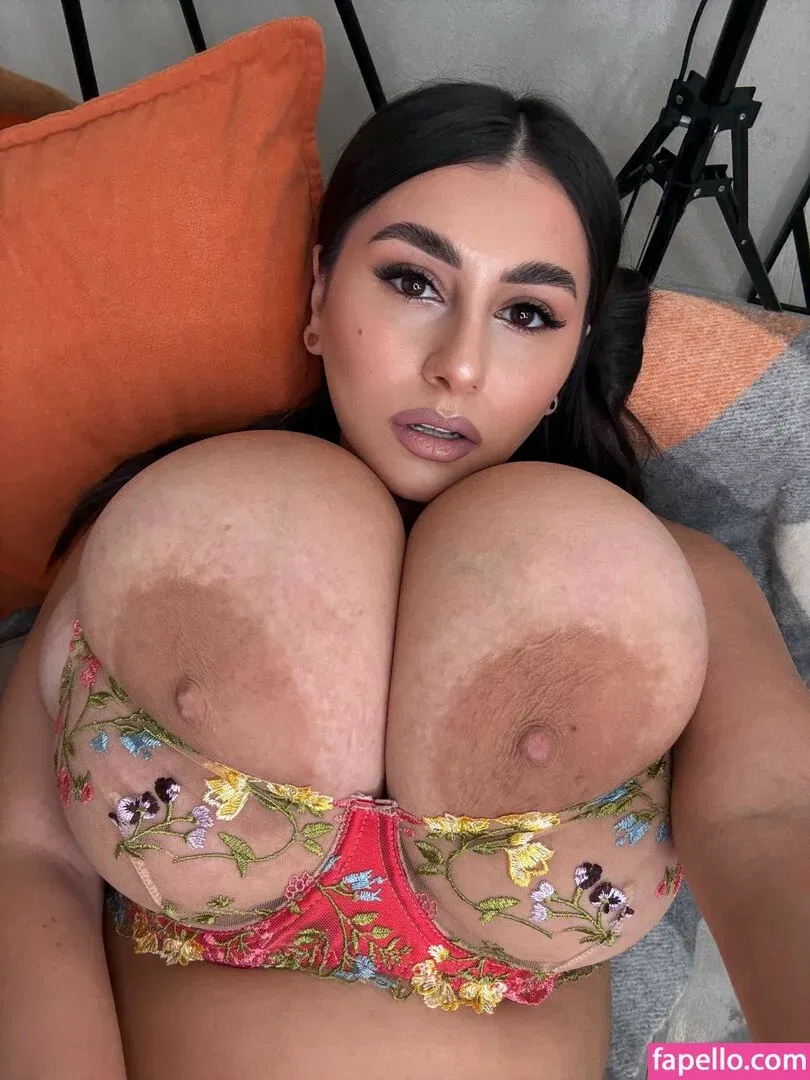 bboobscarol_ Onlyfans Photo Gallery 