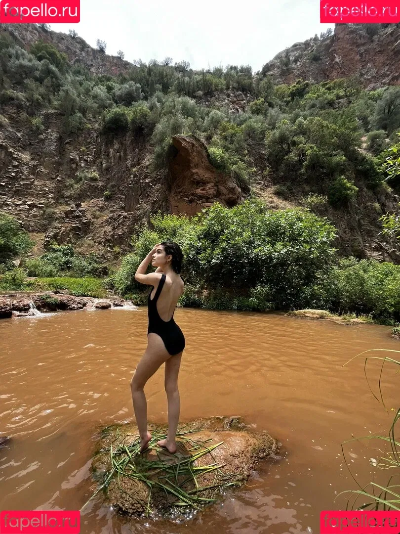 Rachel Zegler Onlyfans Photo Gallery 