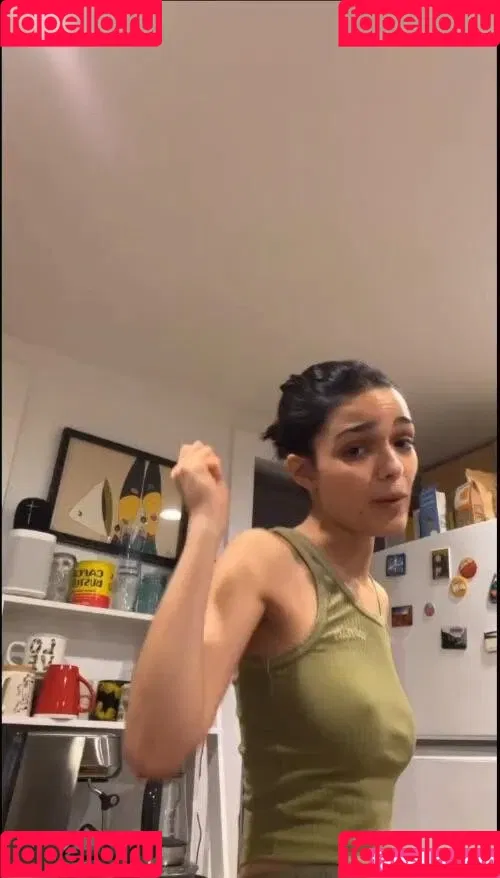 Rachel Zegler Onlyfans Photo Gallery 