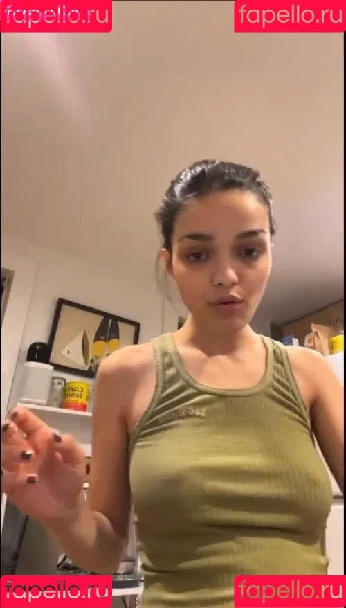Rachel Zegler Onlyfans Photo Gallery 