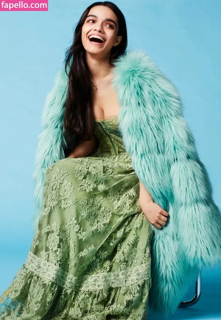 Rachel Zegler Onlyfans Photo Gallery 