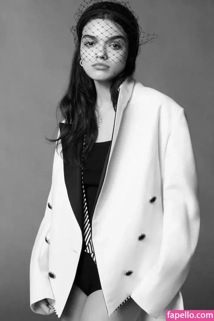 Rachel Zegler Onlyfans Photo Gallery 