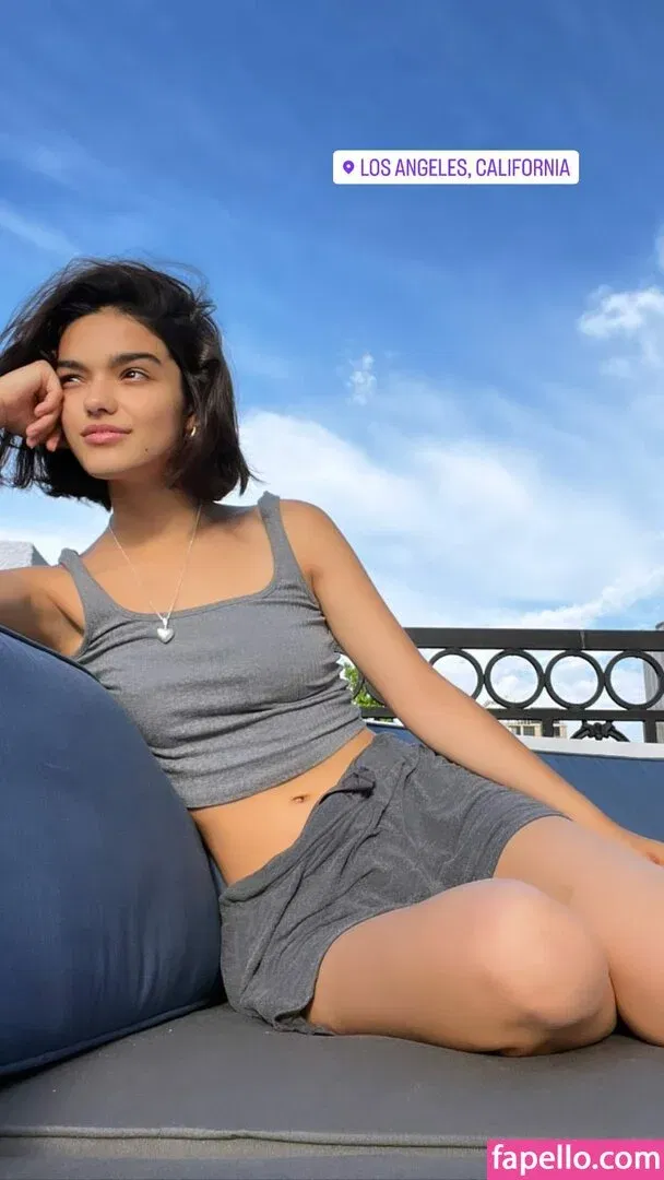 Rachel Zegler Onlyfans Photo Gallery 