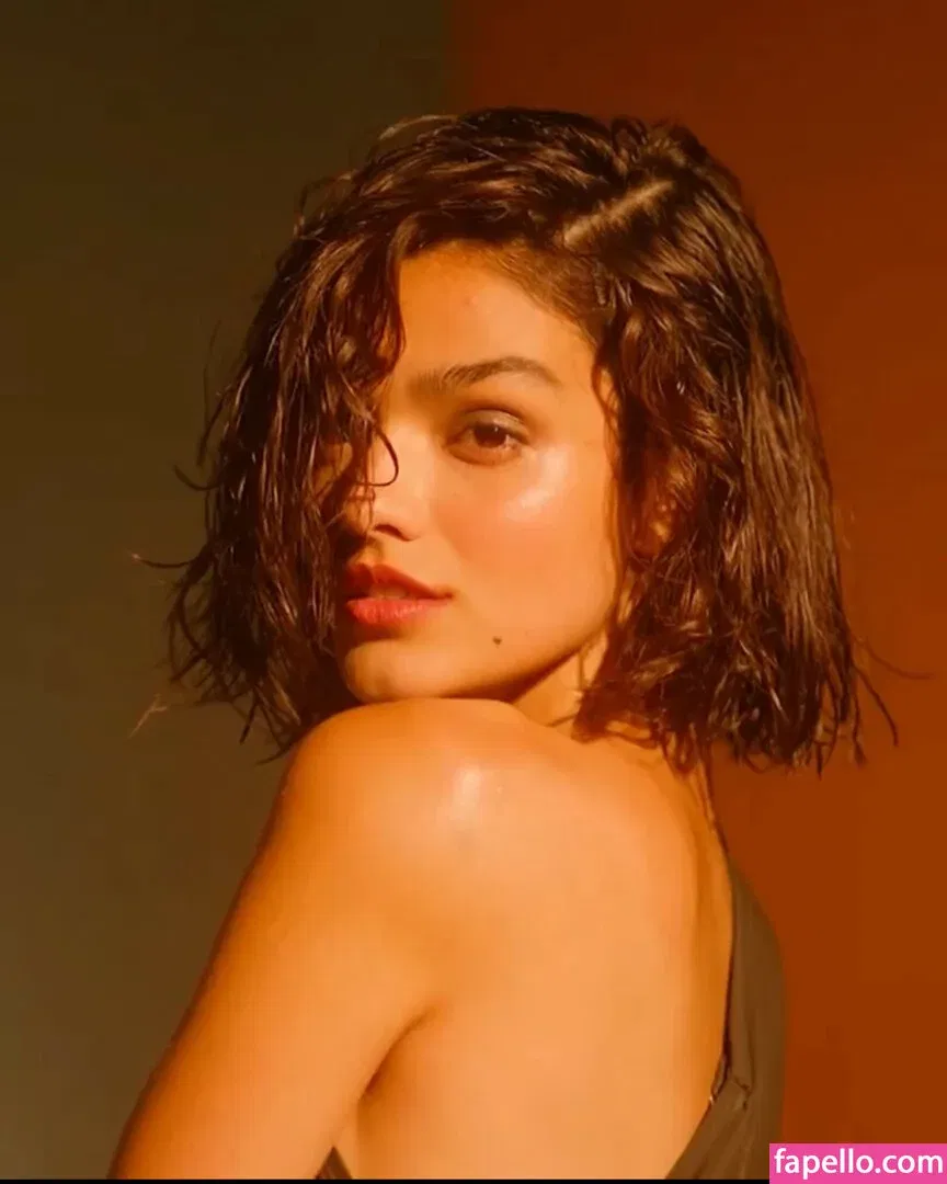 Rachel Zegler Onlyfans Photo Gallery 