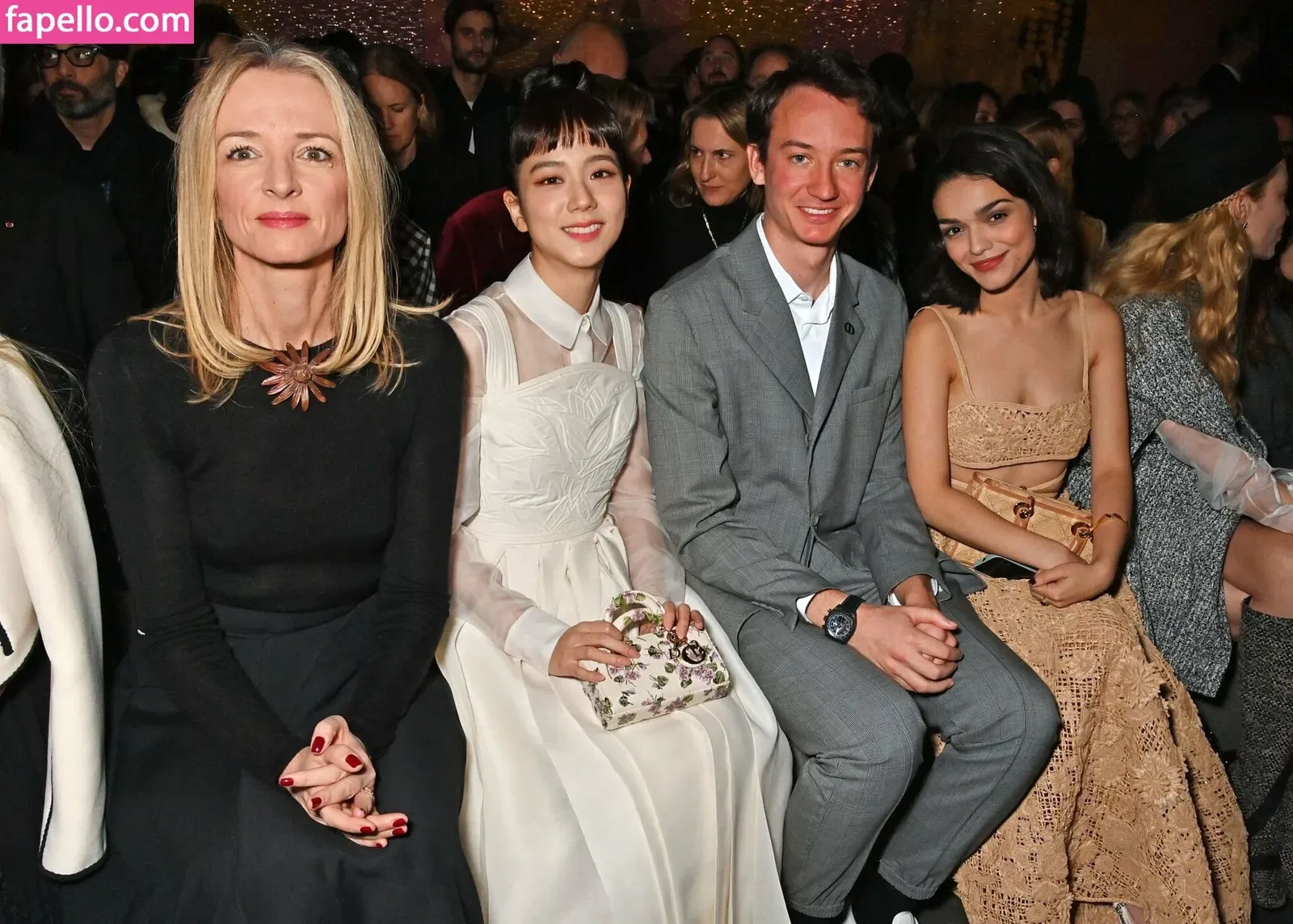 Rachel Zegler Onlyfans Photo Gallery 