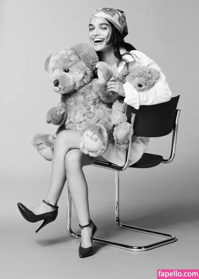 Rachel Zegler Onlyfans Photo Gallery 