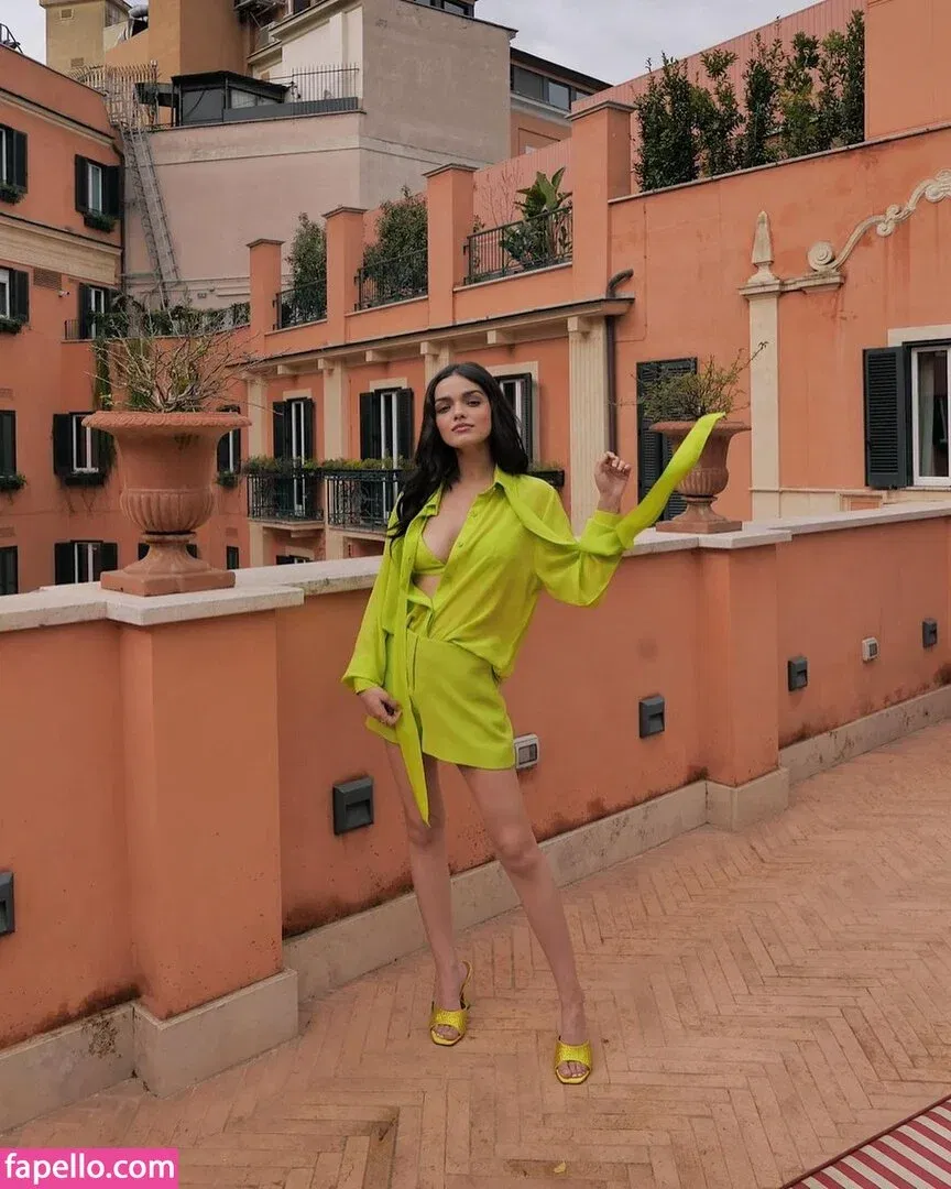 Rachel Zegler Onlyfans Photo Gallery 