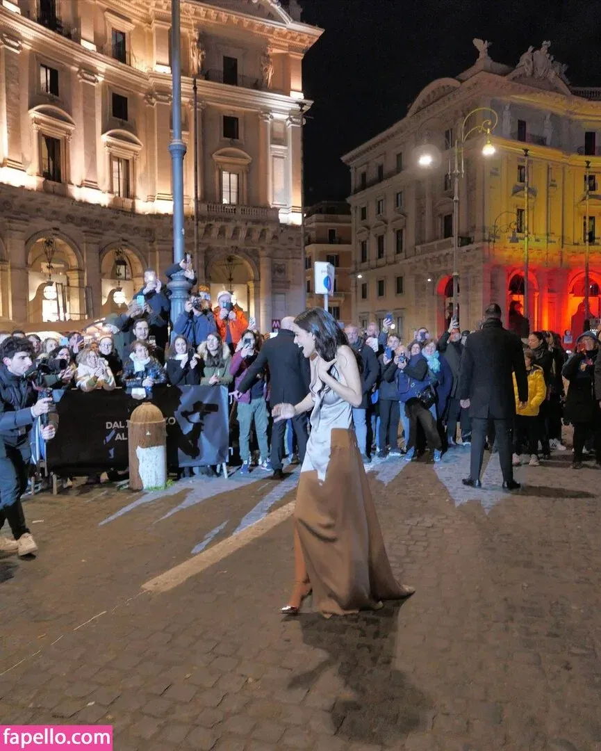 Rachel Zegler Onlyfans Photo Gallery 